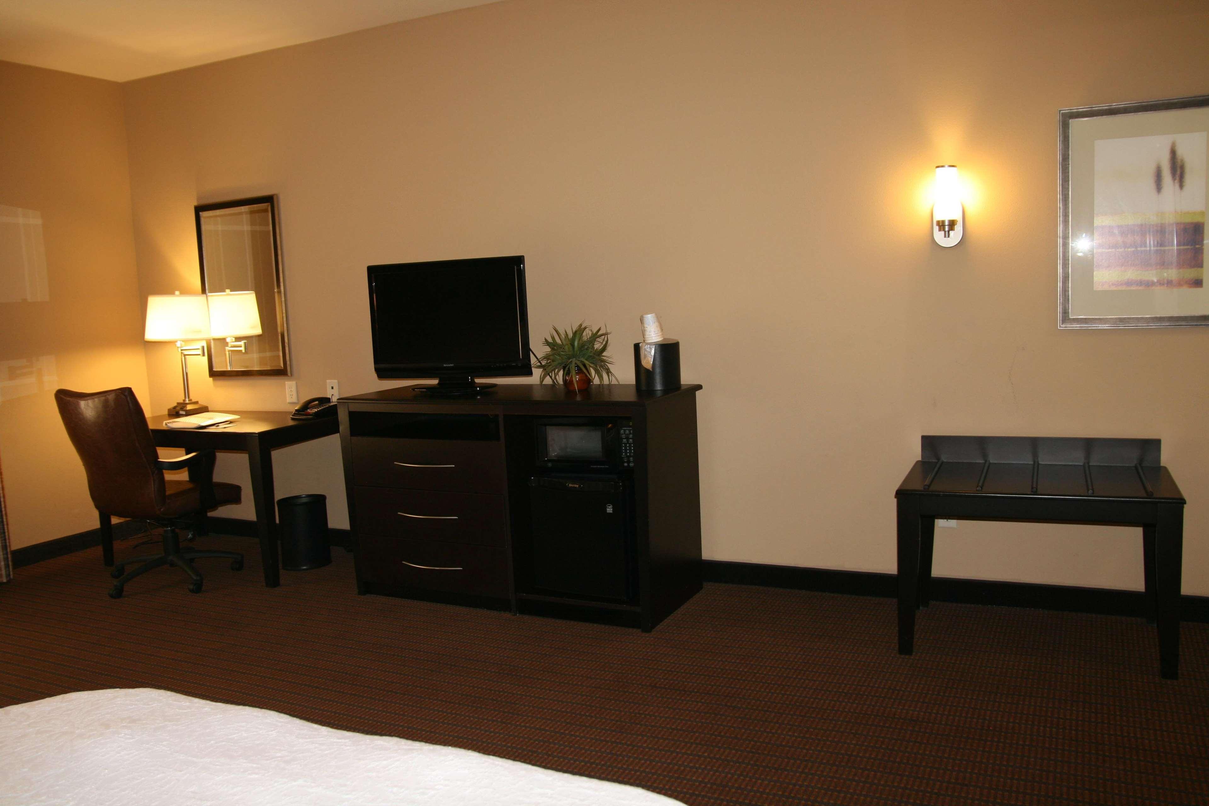 Hampton Inn Denver Northeast-Brighton Exteriör bild