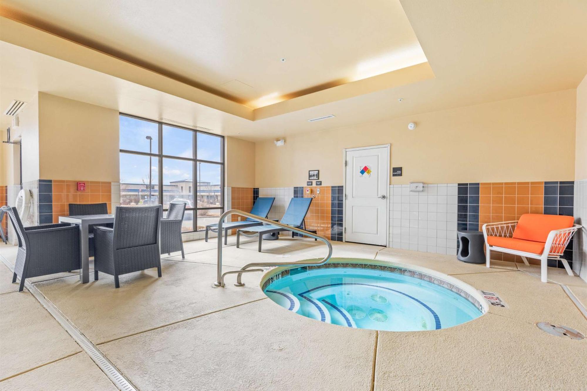 Hampton Inn Denver Northeast-Brighton Exteriör bild