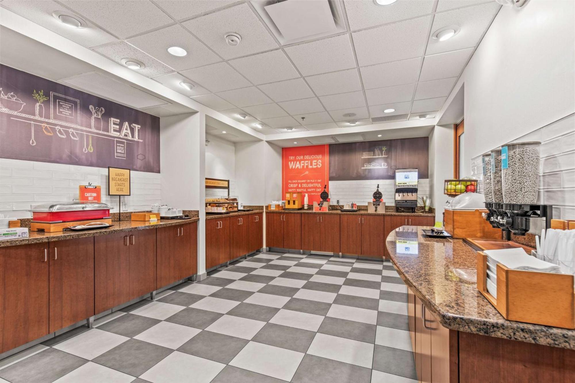 Hampton Inn Denver Northeast-Brighton Exteriör bild