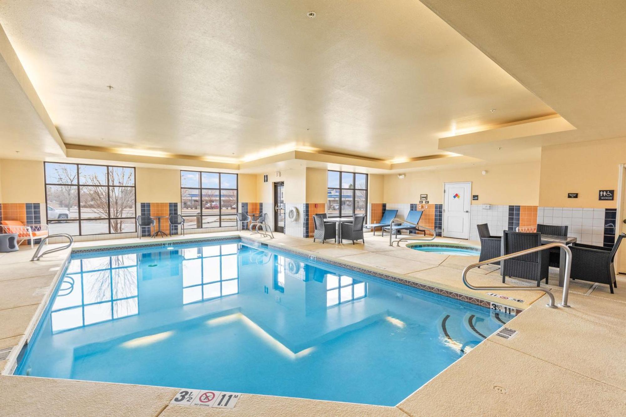 Hampton Inn Denver Northeast-Brighton Exteriör bild